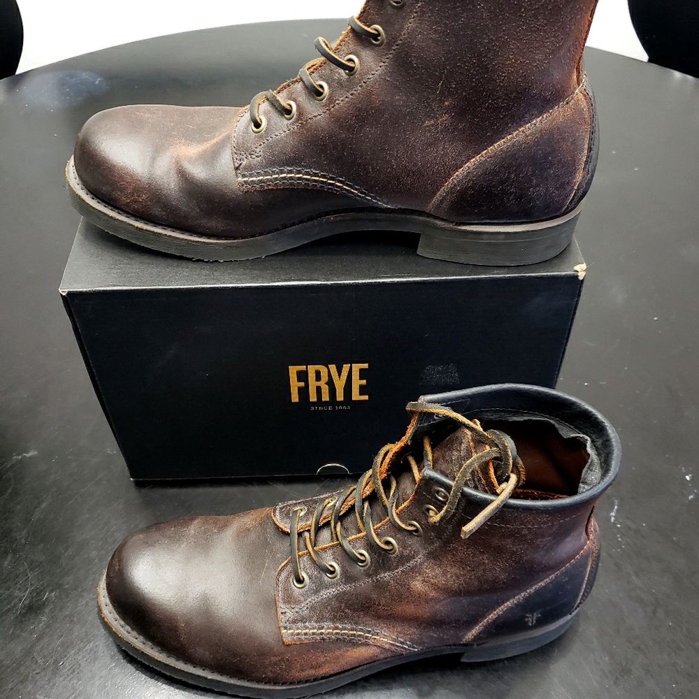 Frye Arkansas boot